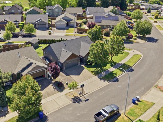 4964 PERIWINKLE Dr, Salem, OR 97317