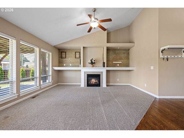 4964 PERIWINKLE Dr, Salem, OR 97317