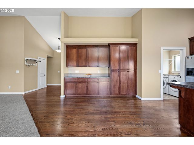 4964 PERIWINKLE Dr, Salem, OR 97317