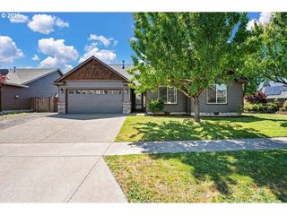 4964 PERIWINKLE Dr, Salem, OR 97317