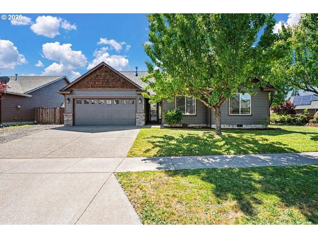 4964 PERIWINKLE Dr, Salem, OR 97317