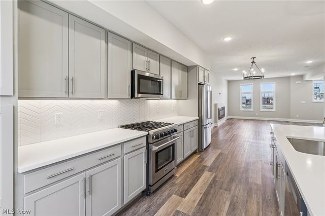 1446 E 14th Street, Cleveland, OH 44114