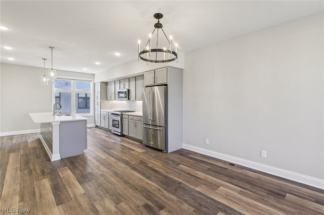 1446 E 14th Street, Cleveland, OH 44114