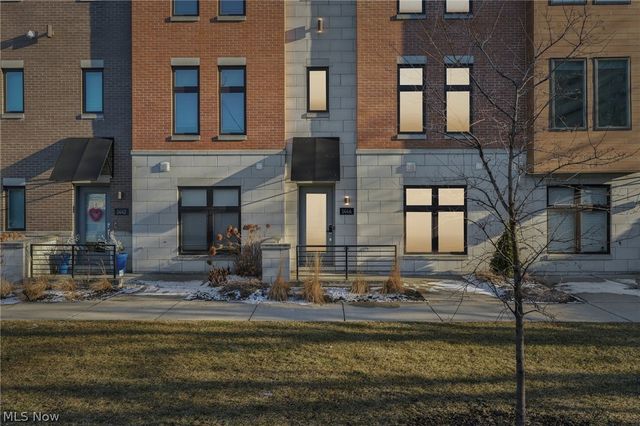 1446 E 14th Street, Cleveland, OH 44114