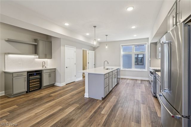 1446 E 14th Street, Cleveland, OH 44114