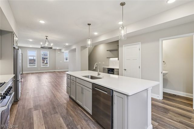 1446 E 14th Street, Cleveland, OH 44114