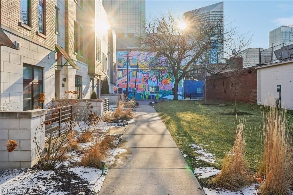 1446 E 14th Street, Cleveland, OH 44114