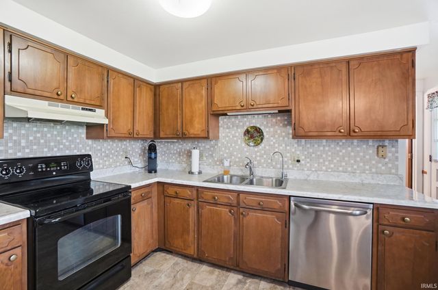 4815 Tirol Pass, Fort Wayne, IN 46835