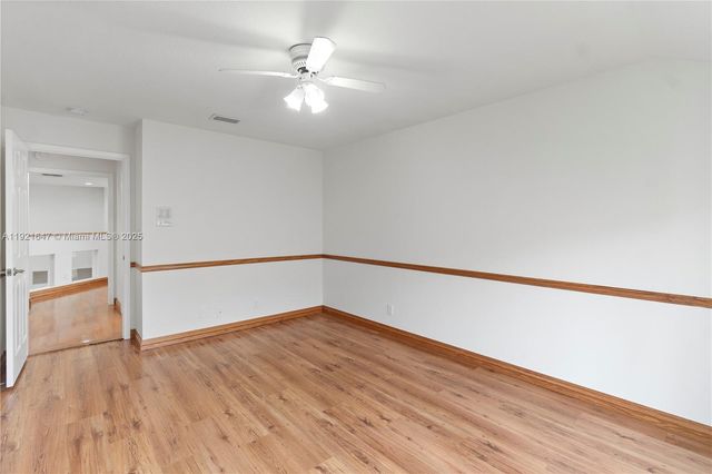 15601 SW 14th St, Pembroke Pines, FL 33027