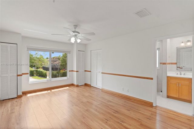 15601 SW 14th St, Pembroke Pines, FL 33027