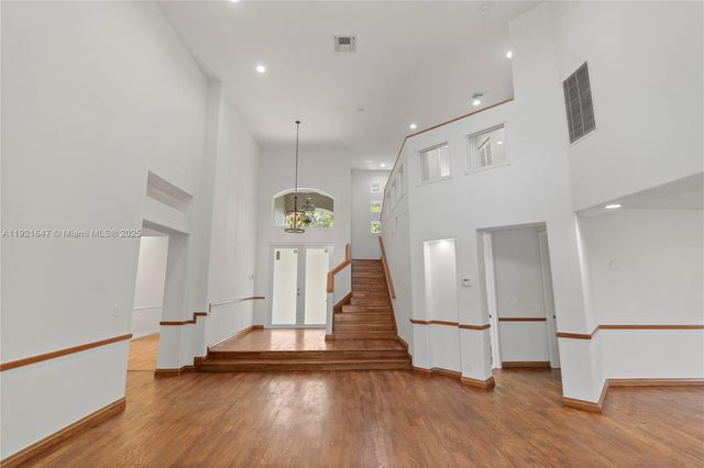 15601 SW 14th St, Pembroke Pines, FL 33027