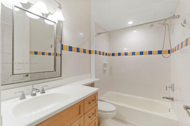 15601 SW 14th St, Pembroke Pines, FL 33027