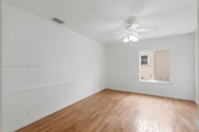 15601 SW 14th St, Pembroke Pines, FL 33027