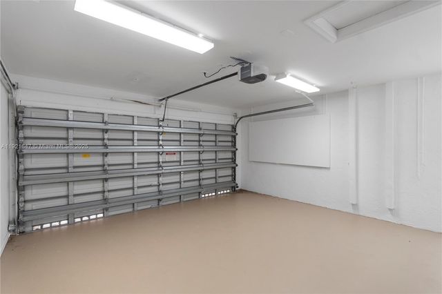 15601 SW 14th St, Pembroke Pines, FL 33027