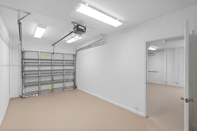 15601 SW 14th St, Pembroke Pines, FL 33027