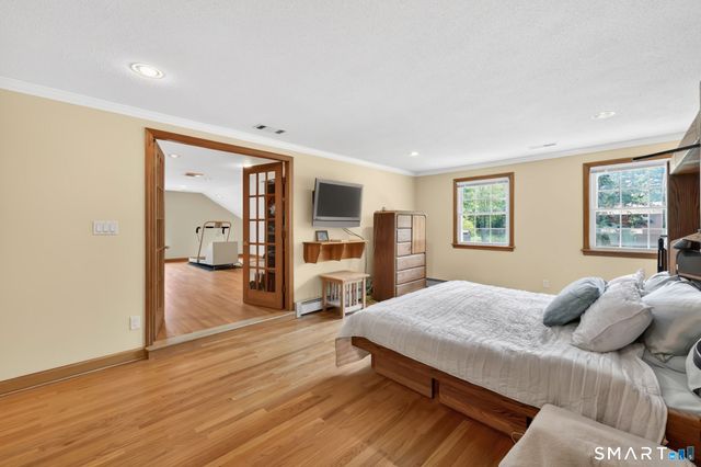 10 Hampshire Lane, Simsbury, CT 06070
