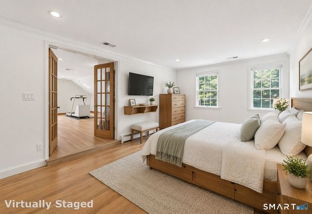 10 Hampshire Lane, Simsbury, CT 06070