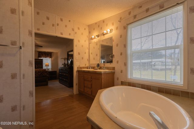 203 PALMETTO Court, Georgetown, FL 32139