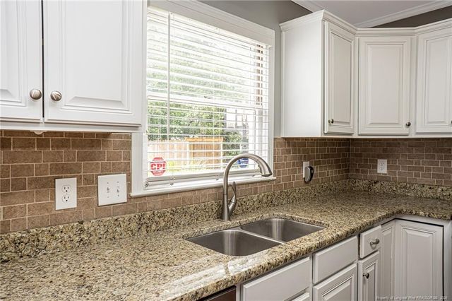 2119 Hollyridge Place, Fayetteville, NC 28304