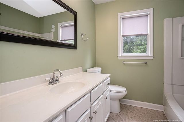 2119 Hollyridge Place, Fayetteville, NC 28304