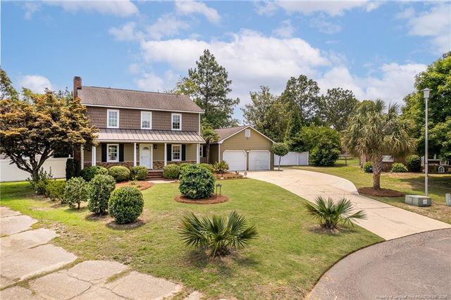 2119 Hollyridge Place, Fayetteville, NC 28304