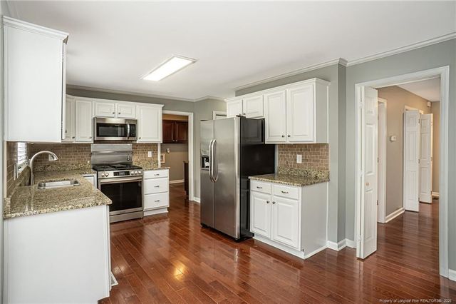 2119 Hollyridge Place, Fayetteville, NC 28304