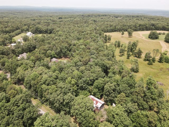 8116 Hixson Springs Road, Signal Mountain, TN 37377