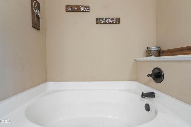 116b Willa Chase Court, Benson, NC 27504