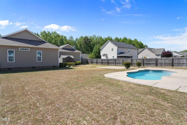 116b Willa Chase Court, Benson, NC 27504