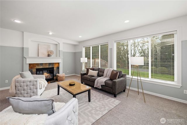 21211 SE 260th Street, Maple Valley, WA 98038