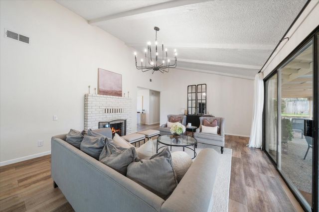8940 Olney Park Drive, Redding, CA 96001