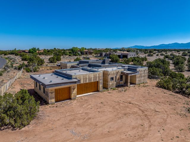 26 Sierra Rosa Loop, Santa Fe, NM 87506