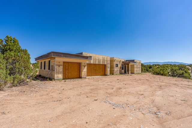 26 Sierra Rosa Loop, Santa Fe, NM 87506