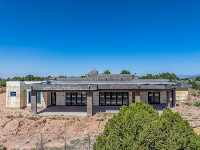 26 Sierra Rosa Loop, Santa Fe, NM 87506