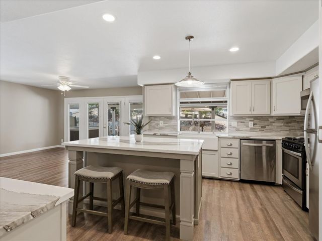 40472 Road 274, Bass Lake, CA 93604