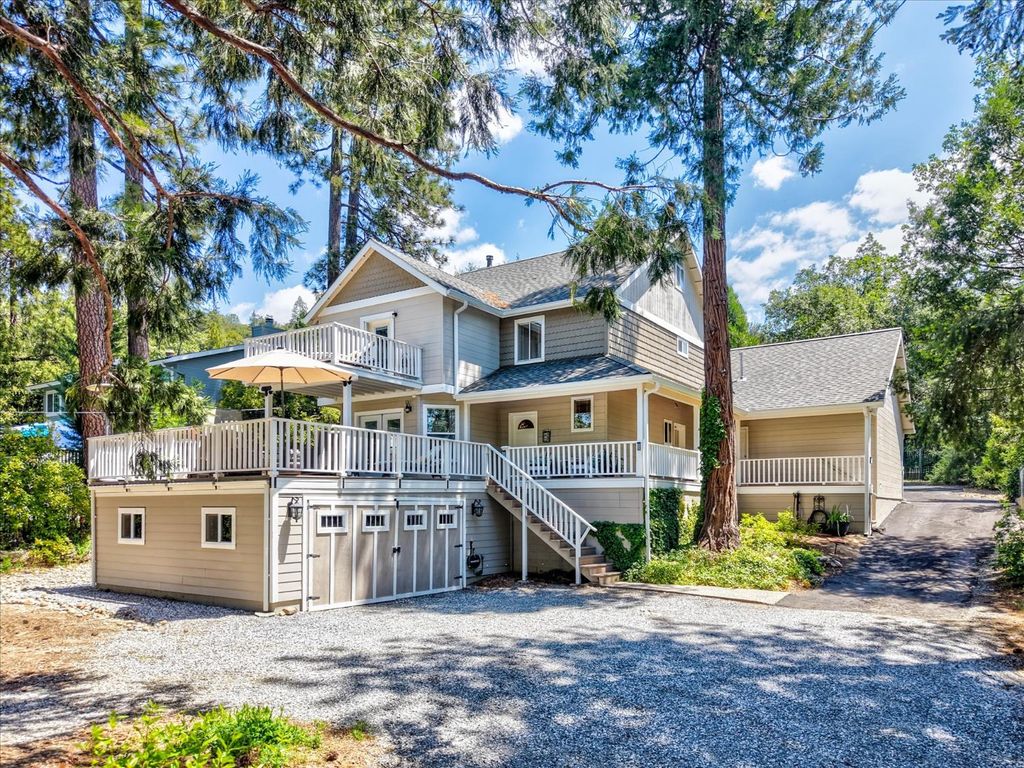 Image 1 of property listing at 40472 Road 274, Bass Lake, CA 93604