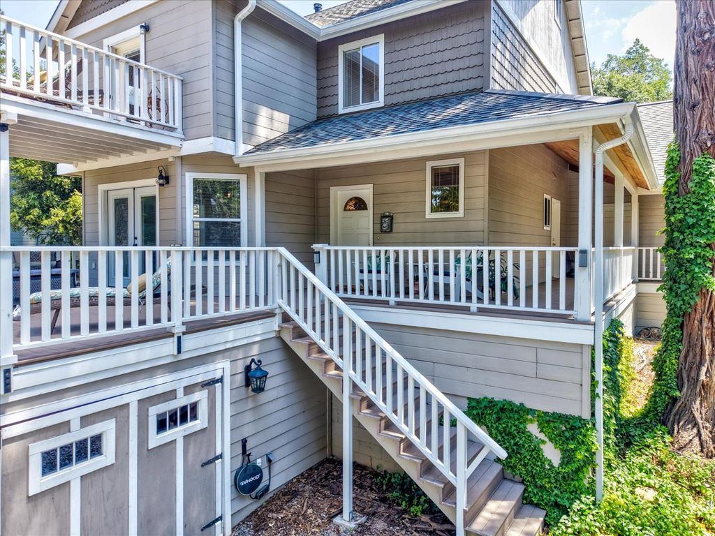 Image 2 of property listing at 40472 Road 274, Bass Lake, CA 93604