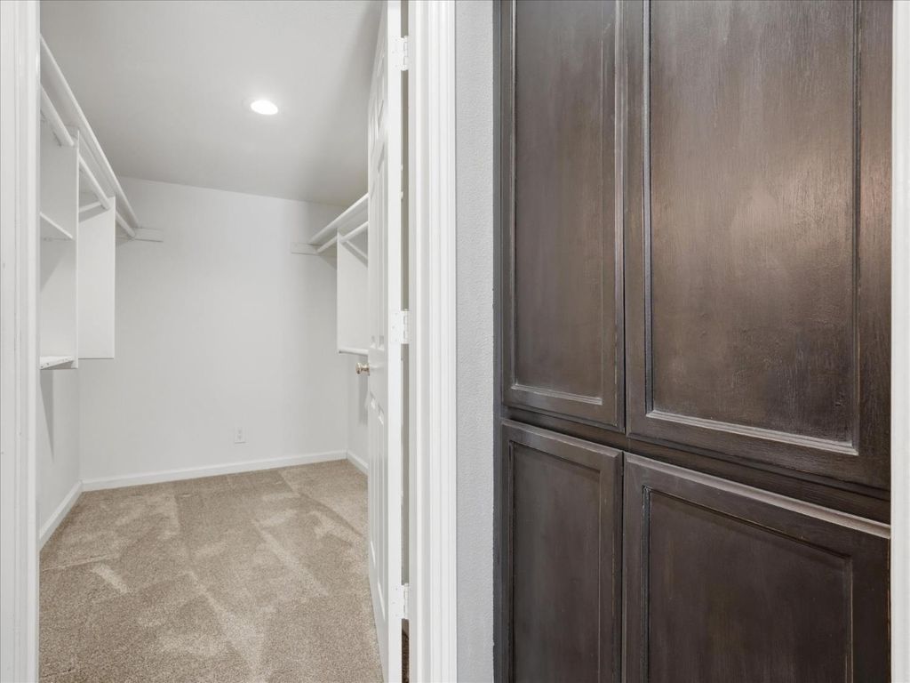 Image 37 of property listing at 40472 Road 274, Bass Lake, CA 93604