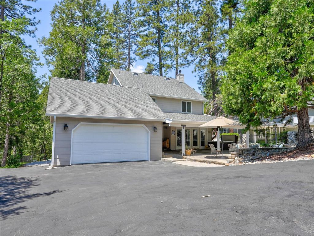 Image 50 of property listing at 40472 Road 274, Bass Lake, CA 93604