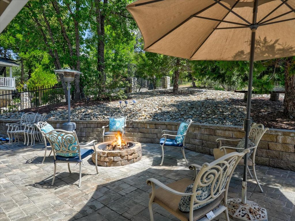 Image 57 of property listing at 40472 Road 274, Bass Lake, CA 93604
