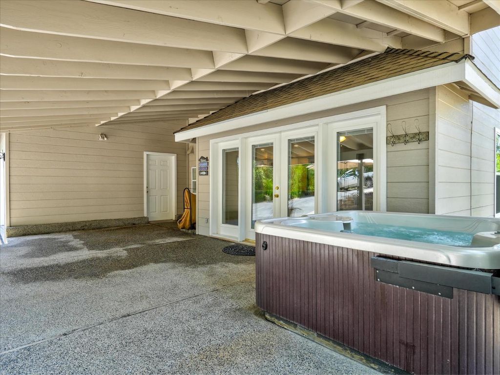Image 58 of property listing at 40472 Road 274, Bass Lake, CA 93604