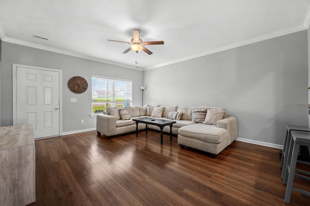 413 Windyhill St, Murfreesboro, TN 37129