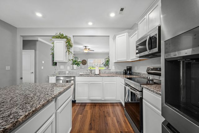 413 Windyhill St, Murfreesboro, TN 37129