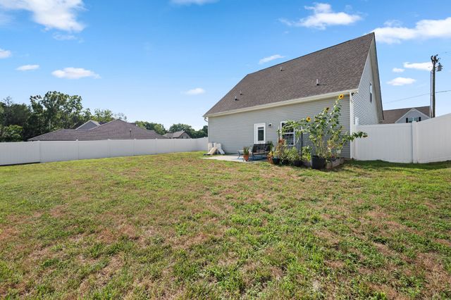413 Windyhill St, Murfreesboro, TN 37129