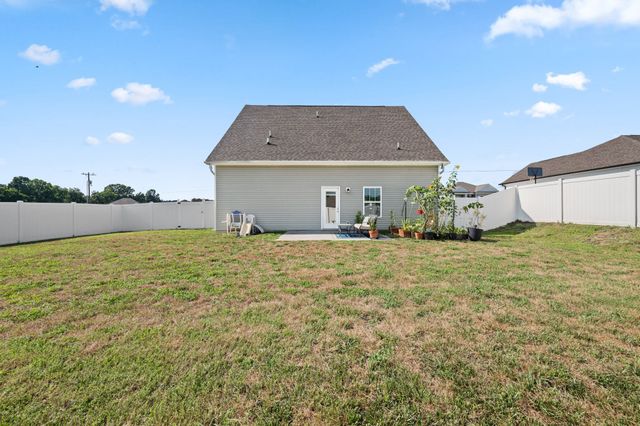 413 Windyhill St, Murfreesboro, TN 37129