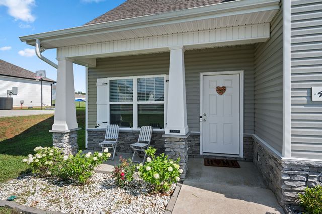 413 Windyhill St, Murfreesboro, TN 37129