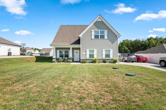 413 Windyhill St, Murfreesboro, TN 37129