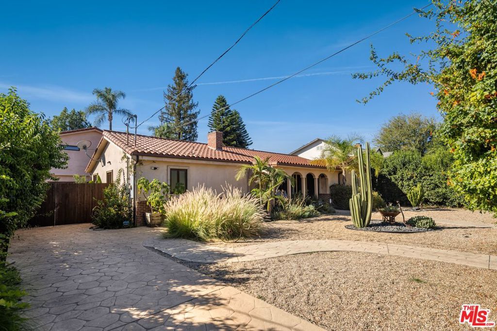 13800 Erwin Street, Van Nuys, CA 91401 — photo 2