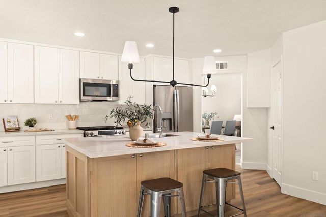 5063 frazee rd, Oceanside, CA 92056