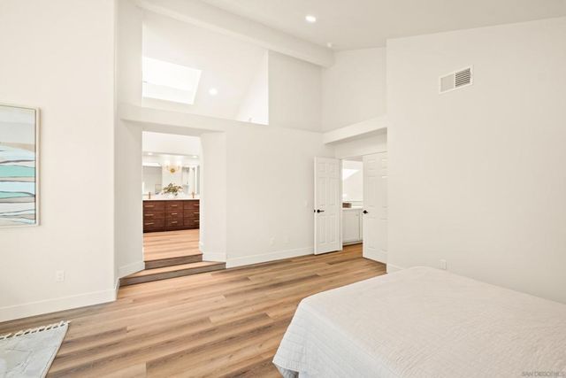 5063 frazee rd, Oceanside, CA 92056